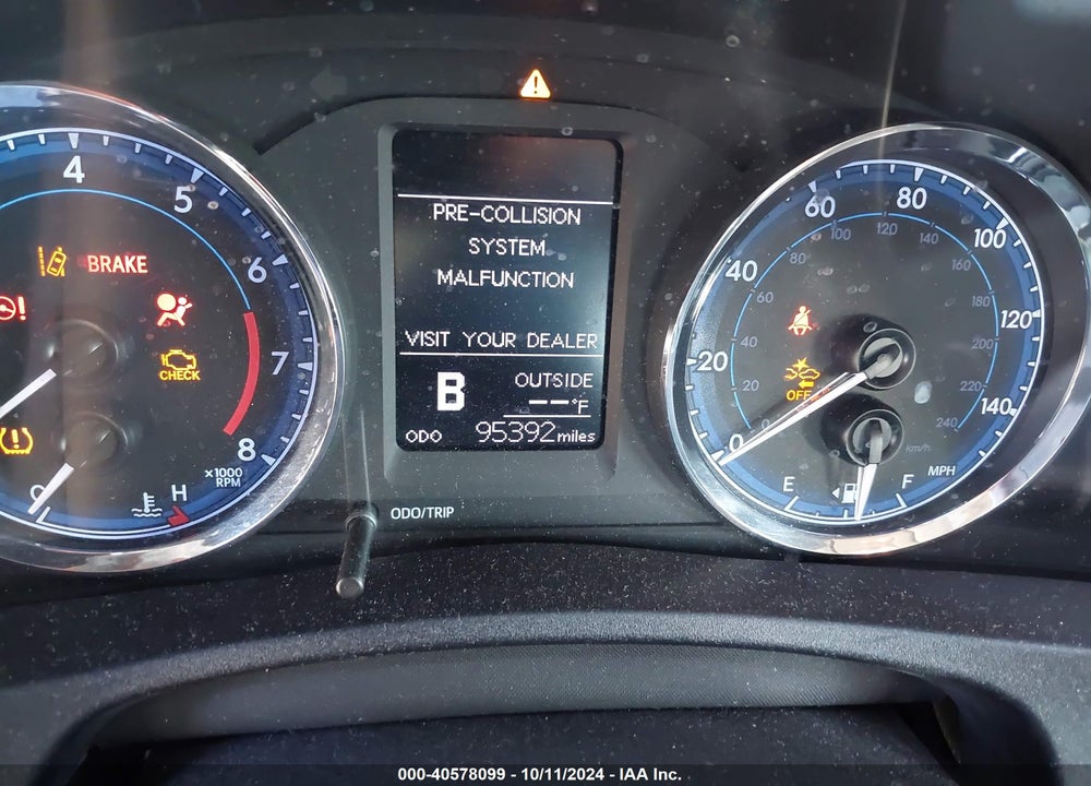 2018 TOYOTA COROLLA LE VIN: 2T1BURHE9JC103006
