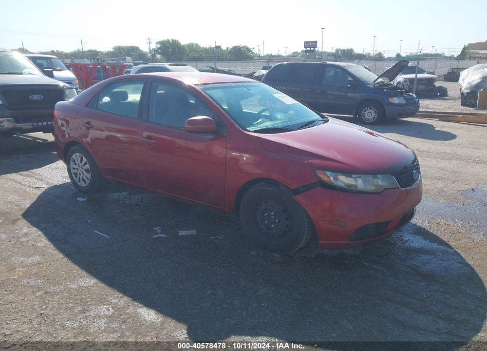 2011 KIA FORTE EX VIN: KNAFU4A25B5461090