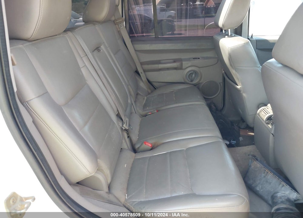 2006 JEEP COMMANDER VIN: 1J8HH48K06C352746