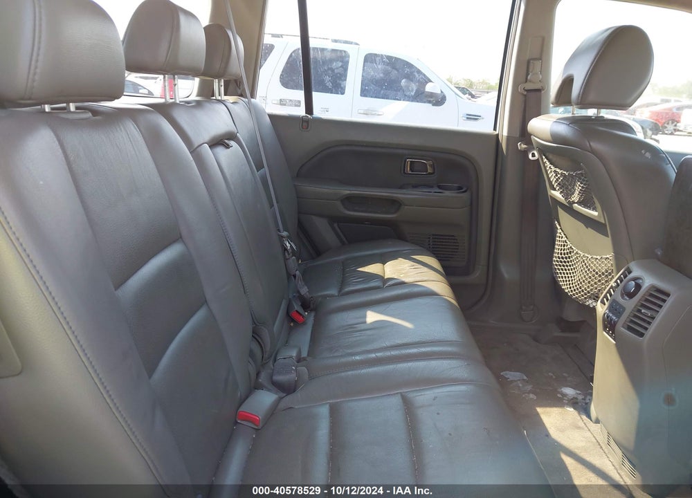 2006 HONDA PILOT EX-L VIN: 5FNYF28636B046745