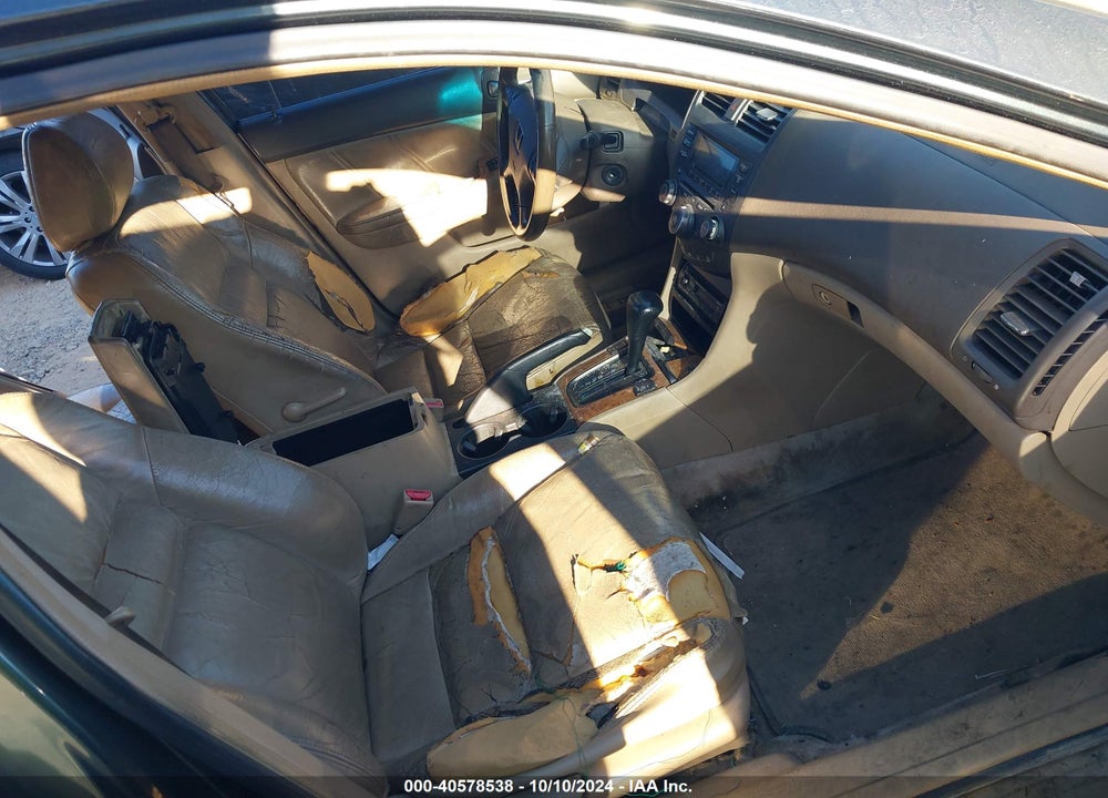 2004 HONDA ACCORD 2.4 EX VIN: 1HGCM56894A112048