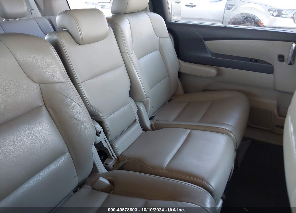 2015 HONDA ODYSSEY EX-L VIN: 5FNRL5H62FB005845