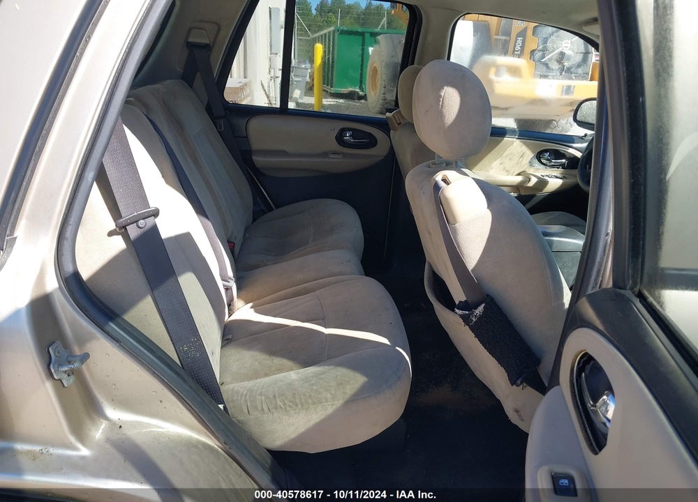 2005 CHEVROLET TRAILBLAZER LS VIN: 1GNDS13S152193759