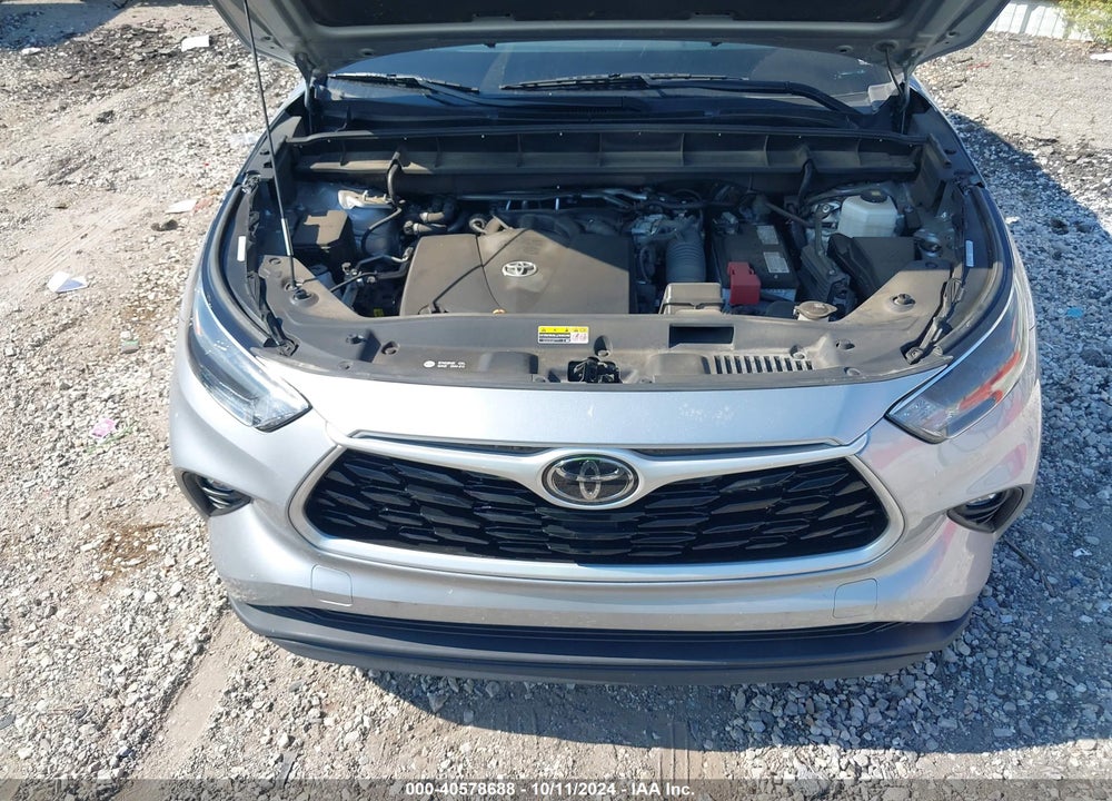 2022 TOYOTA HIGHLANDER XLE VIN: 5TDGZRBHXNS175047