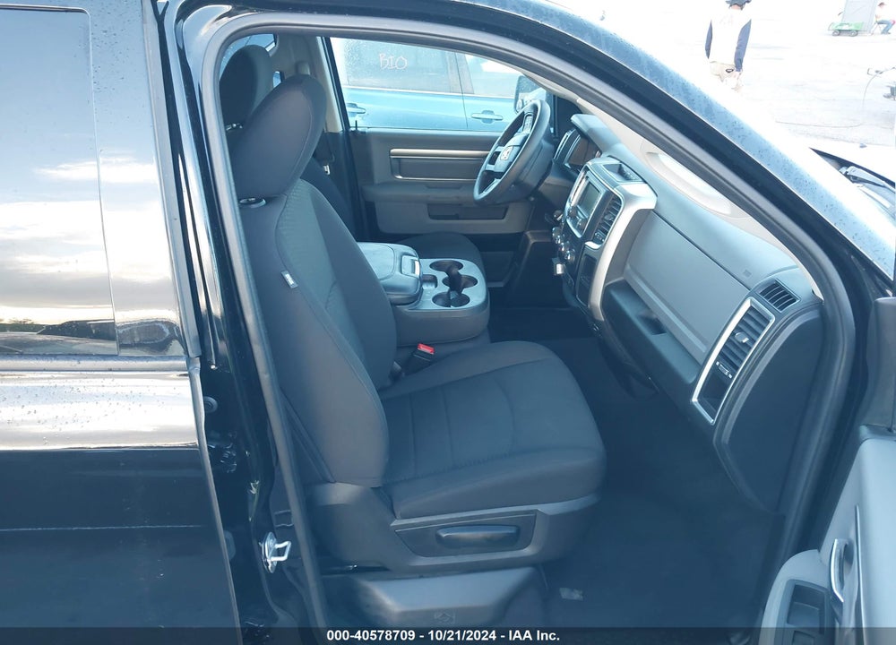 2020 RAM 1500 CLASSIC WARLOCK 4X4 6'4 BOX VIN: 1C6RR7GGXLS123071