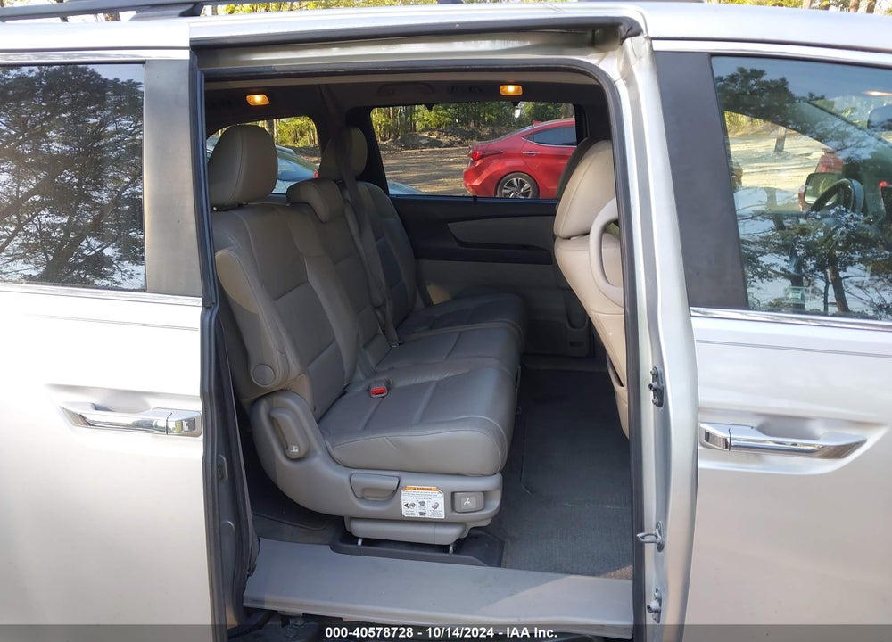 2011 HONDA ODYSSEY EX-L VIN: 5FNRL5H61BB052164