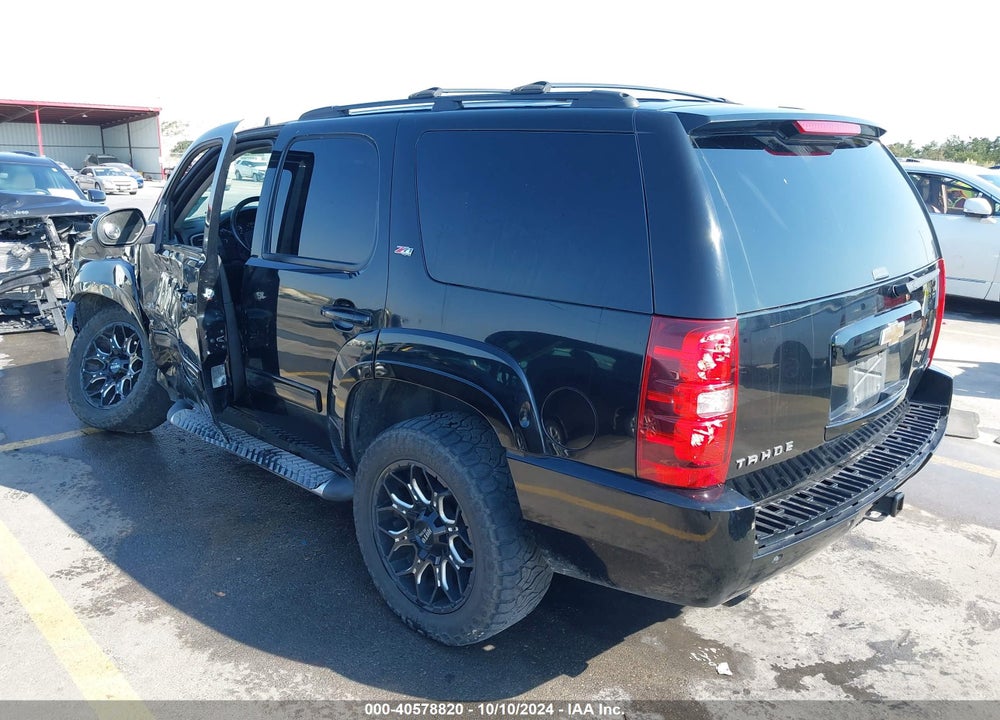 2011 CHEVROLET TAHOE LT VIN: 1GNSKBE05BR384127