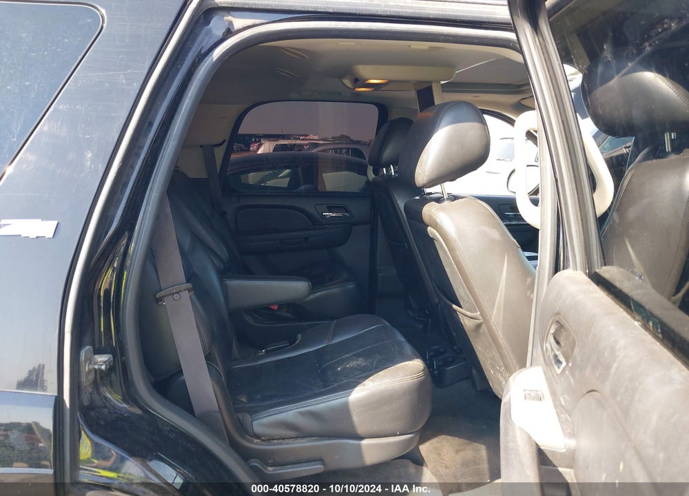 2011 CHEVROLET TAHOE LT VIN: 1GNSKBE05BR384127