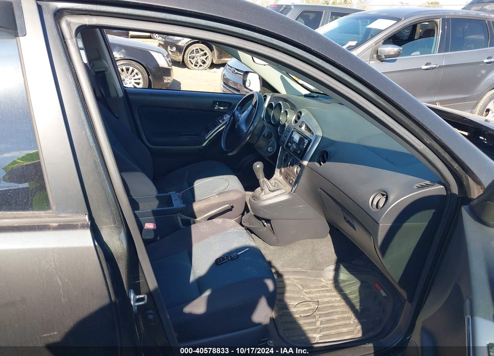 2005 TOYOTA MATRIX/XR VIN: 2T1KR32E85C469472