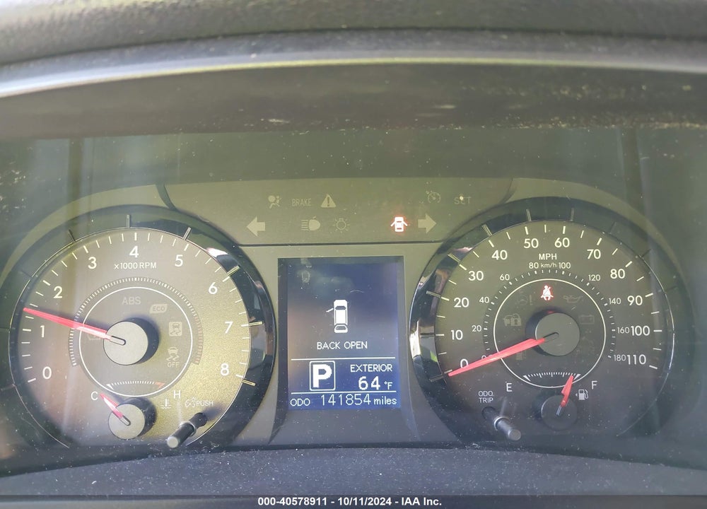 2015 TOYOTA SIENNA LE 8 PASSENGER VIN: 5TDKK3DC0FS550118