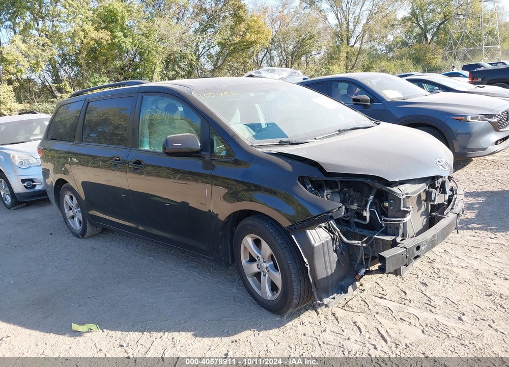 2015 TOYOTA SIENNA LE 8 PASSENGER VIN: 5TDKK3DC0FS550118
