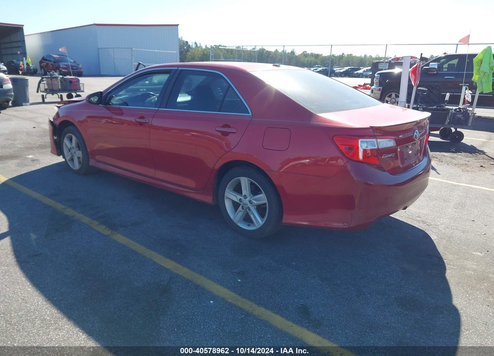 2014 TOYOTA CAMRY SE VIN: 4T1BF1FK7EU780709