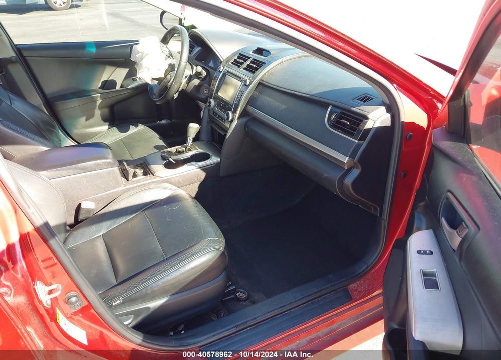 2014 TOYOTA CAMRY SE VIN: 4T1BF1FK7EU780709