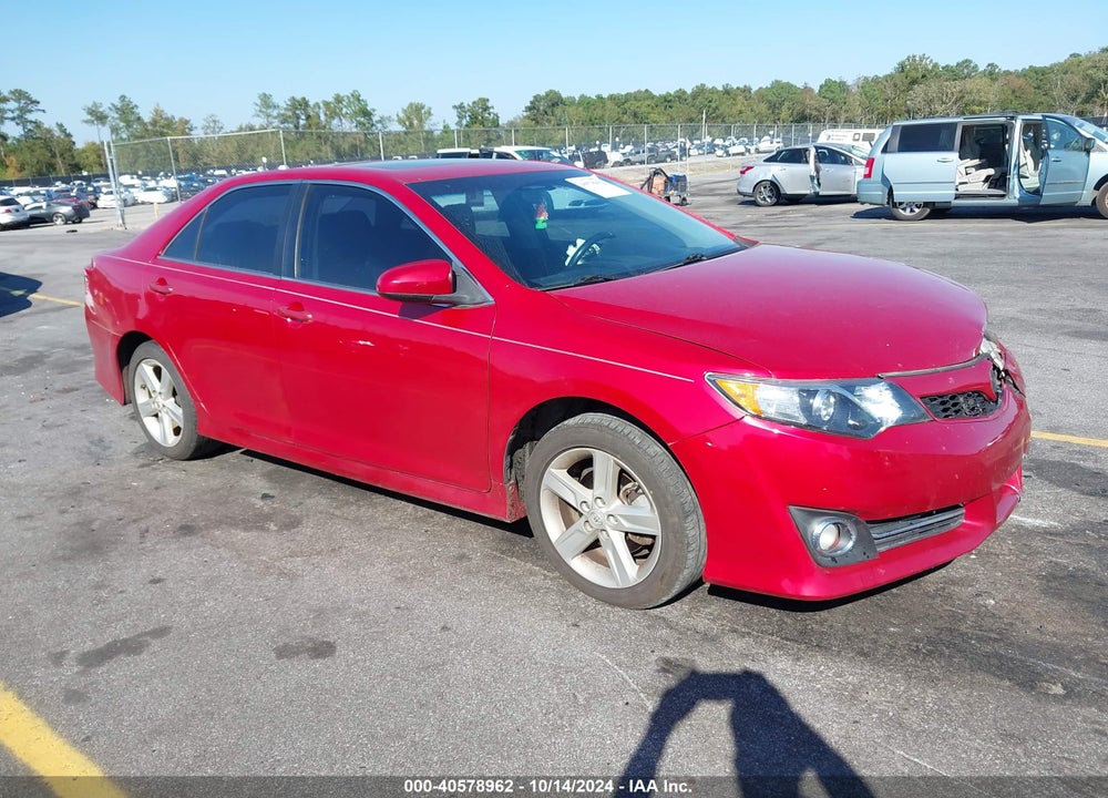 2014 TOYOTA CAMRY SE VIN: 4T1BF1FK7EU780709
