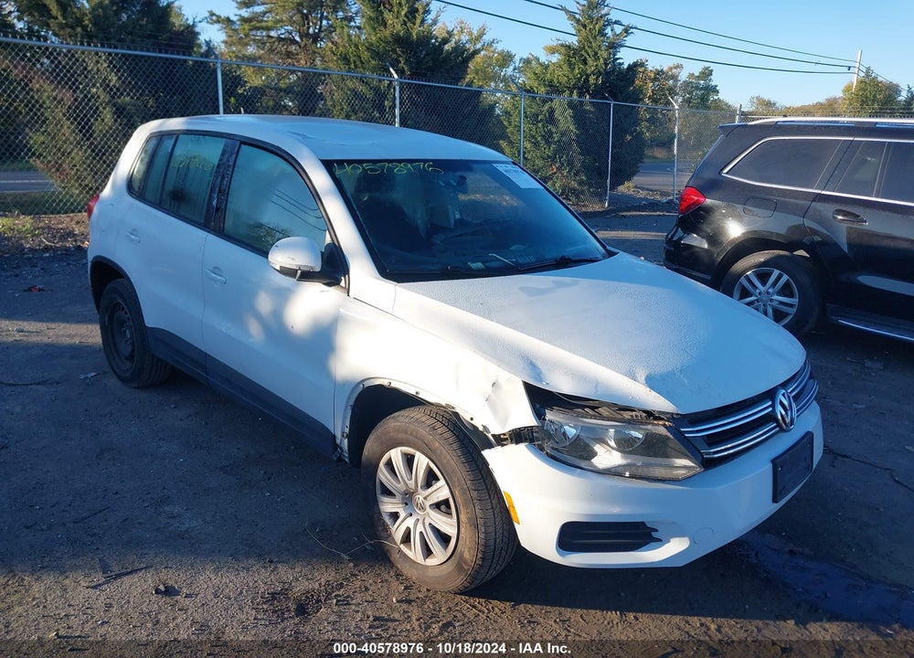2017 VOLKSWAGEN TIGUAN 2.0T/2.0T S VIN: WVGAV7AX8HK045855