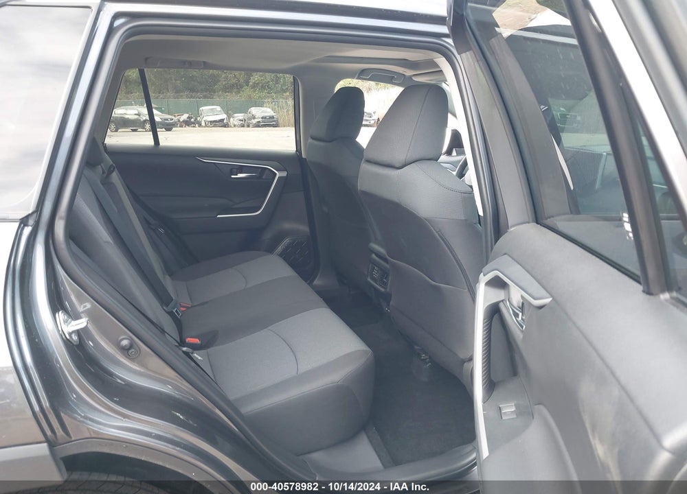 2024 TOYOTA RAV4 XLE VIN: 2T3P1RFV5RC465239