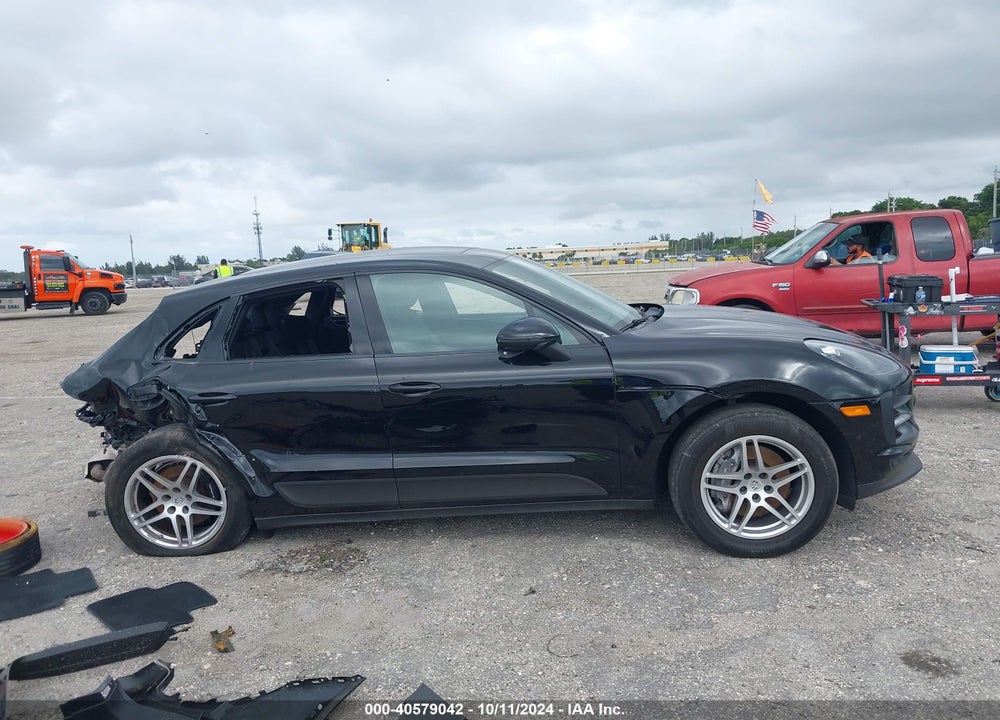 2021 PORSCHE MACAN VIN: WP1AA2A54MLB02587