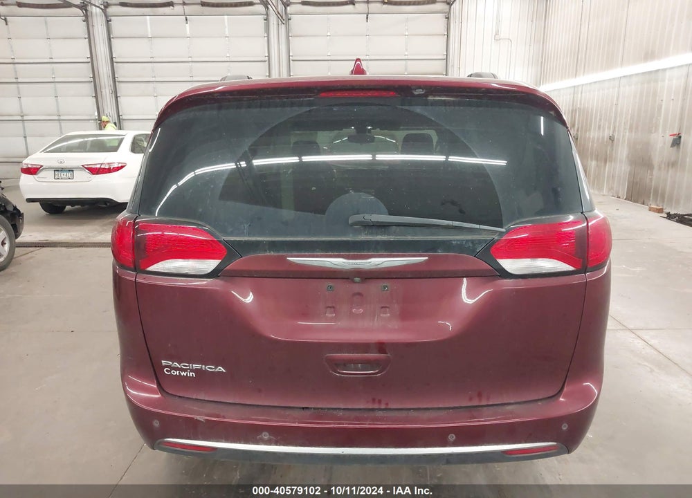 2017 CHRYSLER PACIFICA TOURING L VIN: 2C4RC1BG2HR703065