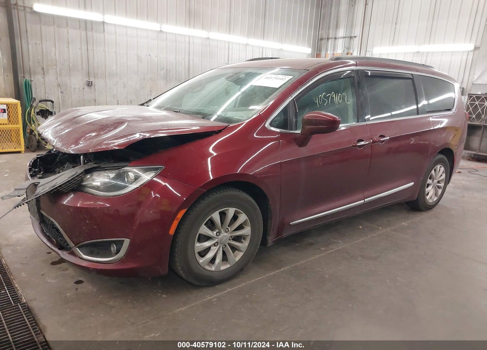 2017 CHRYSLER PACIFICA TOURING L VIN: 2C4RC1BG2HR703065