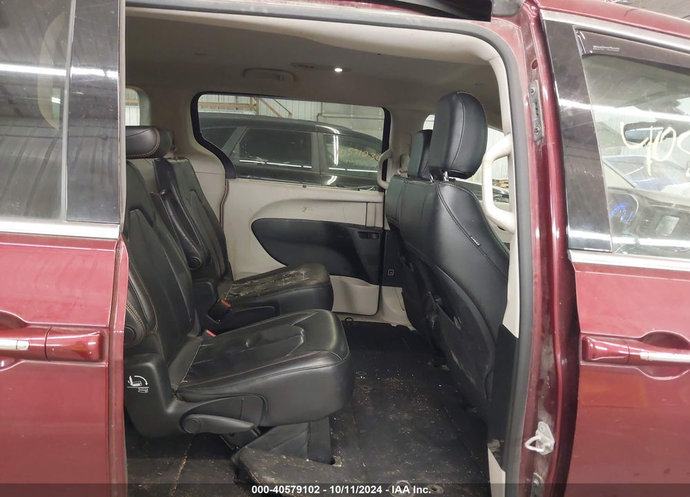 2017 CHRYSLER PACIFICA TOURING L VIN: 2C4RC1BG2HR703065