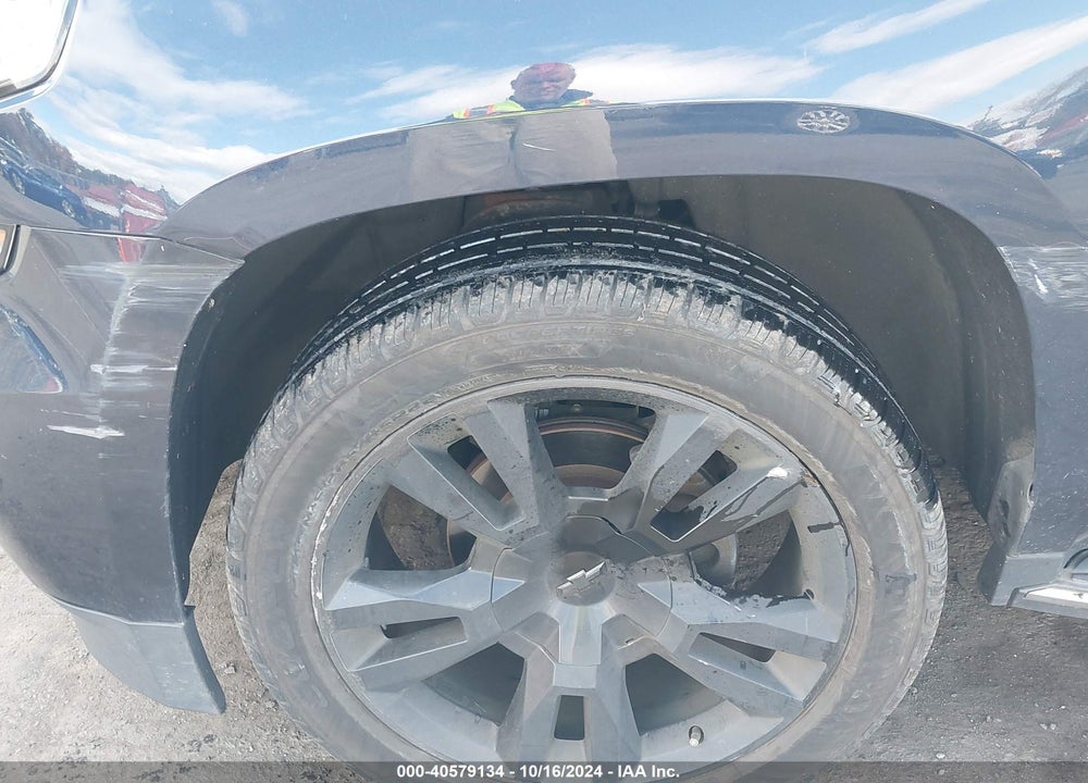 2018 CHEVROLET SUBURBAN PREMIER VIN: 1GNSKJKC1JR184059