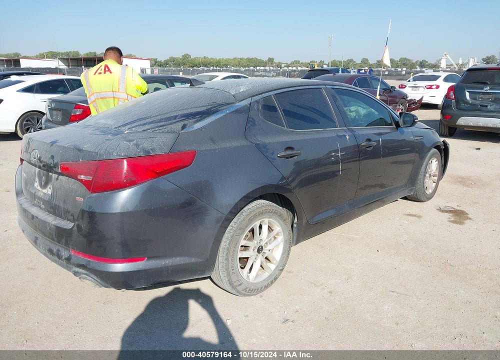 2011 KIA OPTIMA LX VIN: KNAGM4A73B5074375