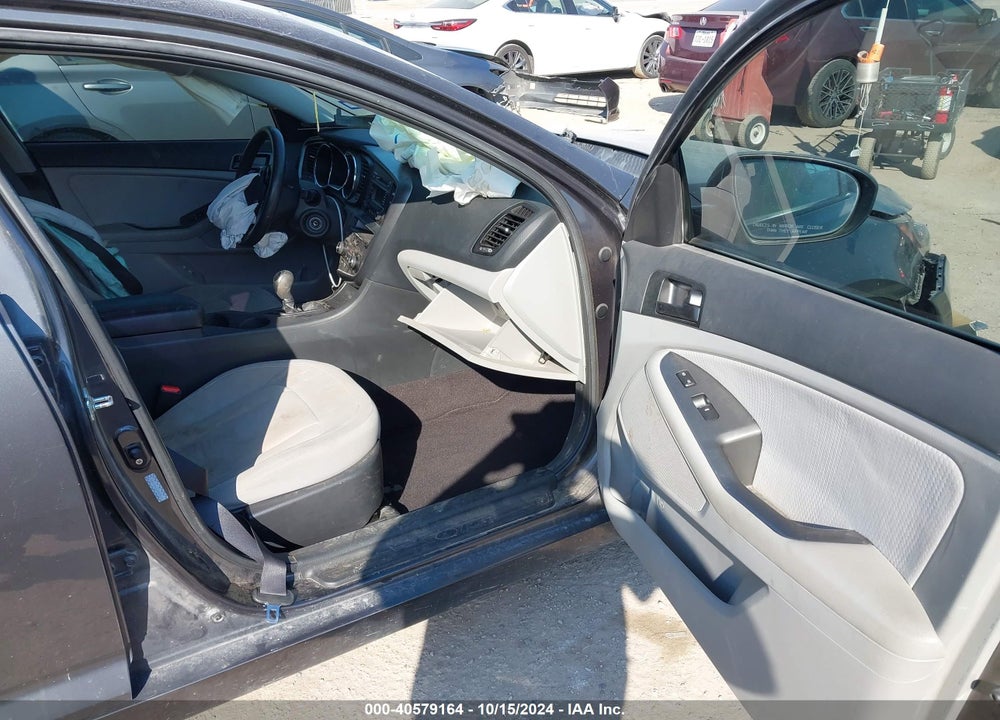 2011 KIA OPTIMA LX VIN: KNAGM4A73B5074375