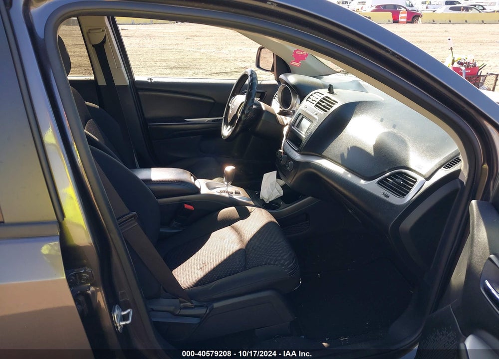 2019 DODGE JOURNEY SE VIN: 3C4PDCBB2KT833954
