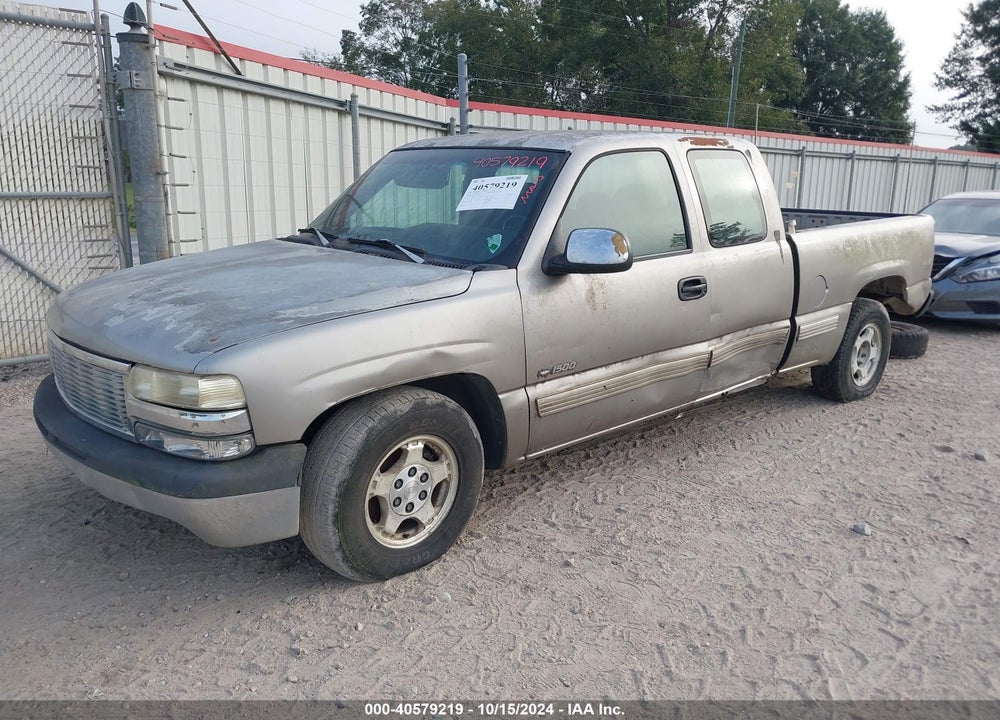 2000 CHEVROLET SILVERADO 1500 LS VIN: 2GCEC19T7Y1258791