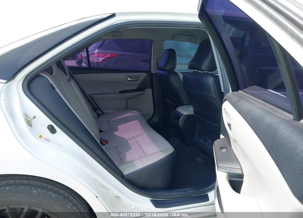 2015 TOYOTA CAMRY SE VIN: 4T1BF1FK3FU882624