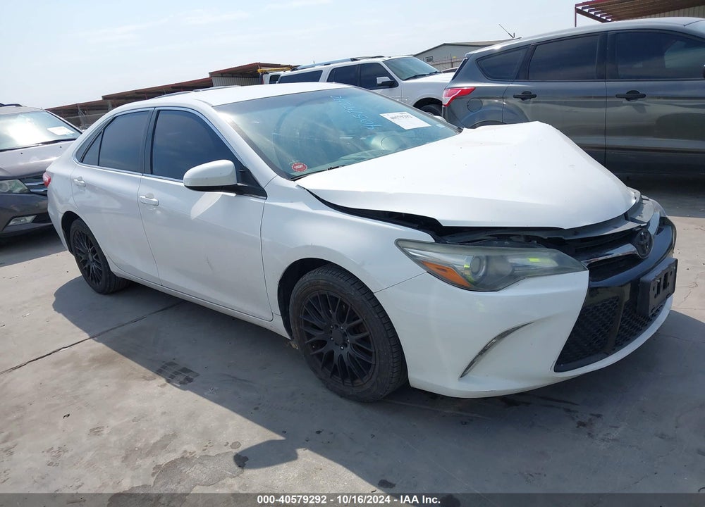 2015 TOYOTA CAMRY SE VIN: 4T1BF1FK3FU882624