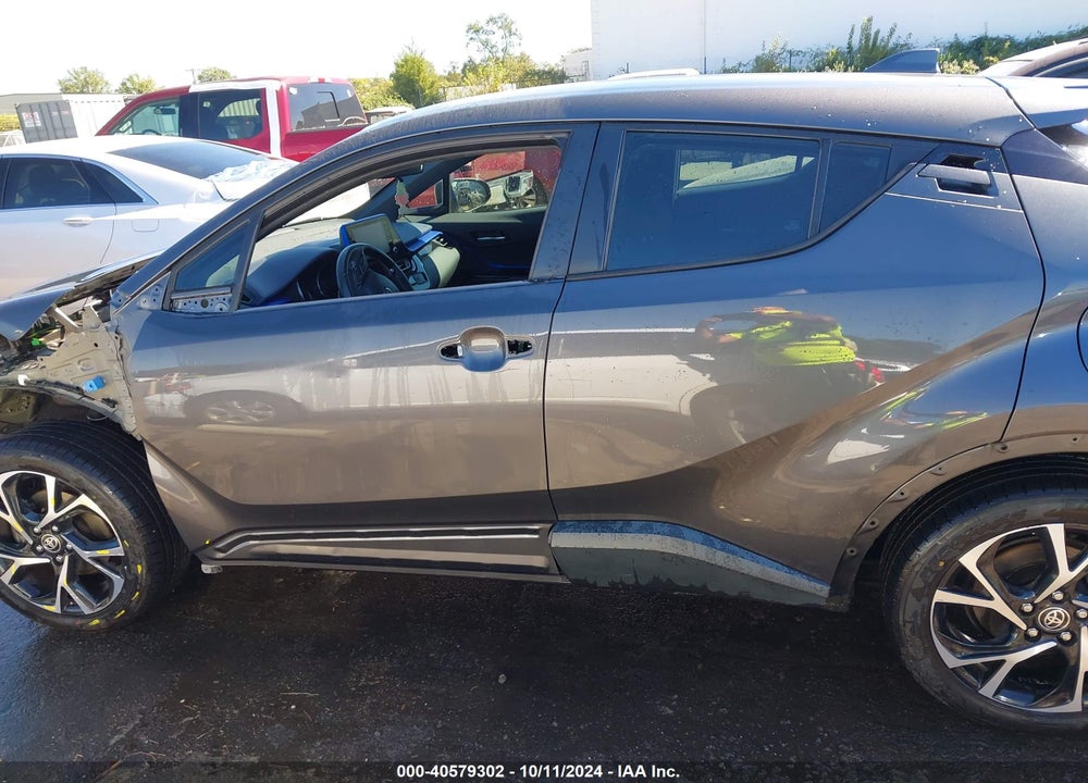 2021 TOYOTA C-HR XLE VIN: NMTKHMBX7MR121063