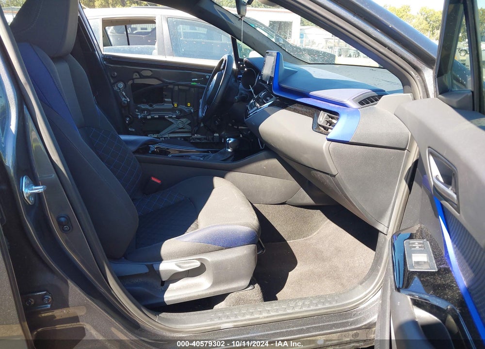 2021 TOYOTA C-HR XLE VIN: NMTKHMBX7MR121063