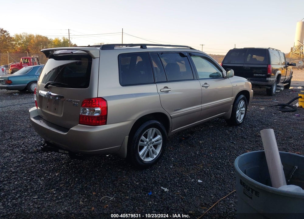 2006 TOYOTA HIGHLANDER HYBRID LIMITED V6 VIN: JTEDW21A560015732