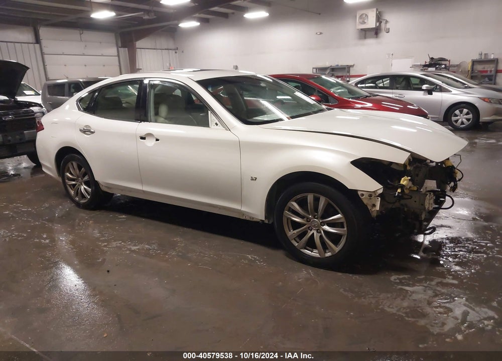 2017 INFINITI Q70 3.7X VIN: JN1BY1AR0HM770324