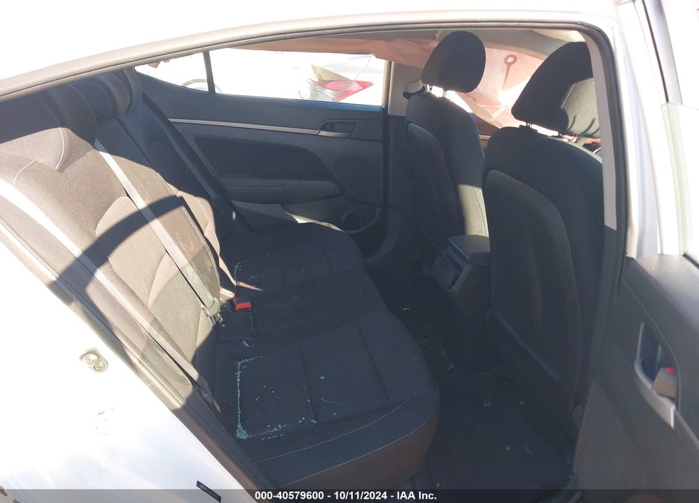 2018 HYUNDAI ELANTRA SEL VIN: 5NPD84LF1JH215652