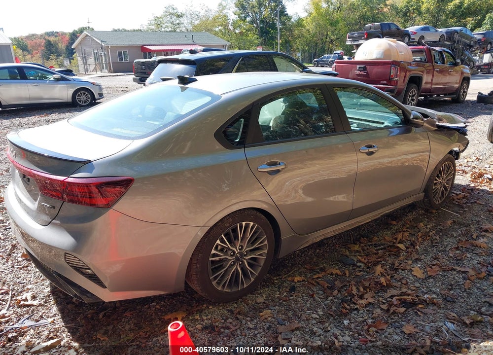 2024 KIA FORTE GT LINE VIN: 3KPF54ADXRE748280