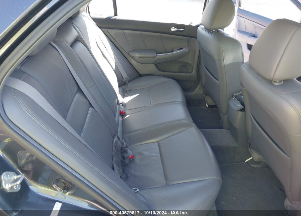 2005 HONDA ACCORD 3.0 EX VIN: 1HGCM665X5A019830