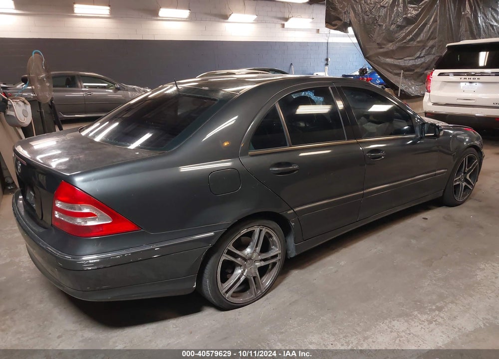 2001 MERCEDES-BENZ C 320 VIN: WDBRF64J21F056157