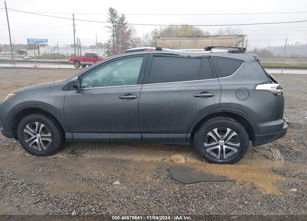 2018 TOYOTA RAV4 LE VIN: 2T3ZFREV1JW478603