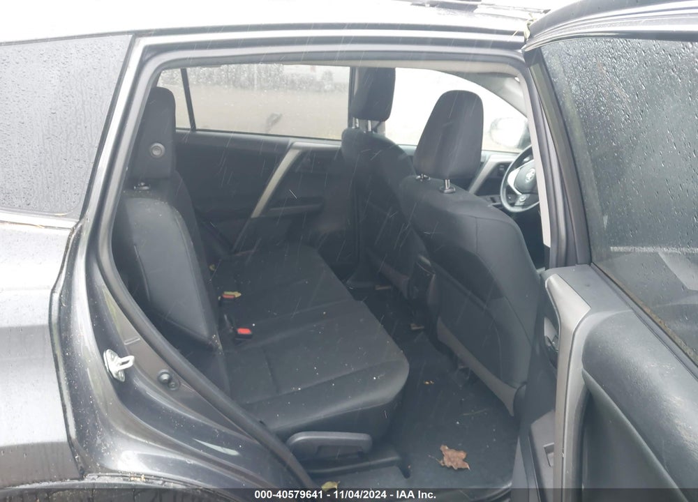 2018 TOYOTA RAV4 LE VIN: 2T3ZFREV1JW478603