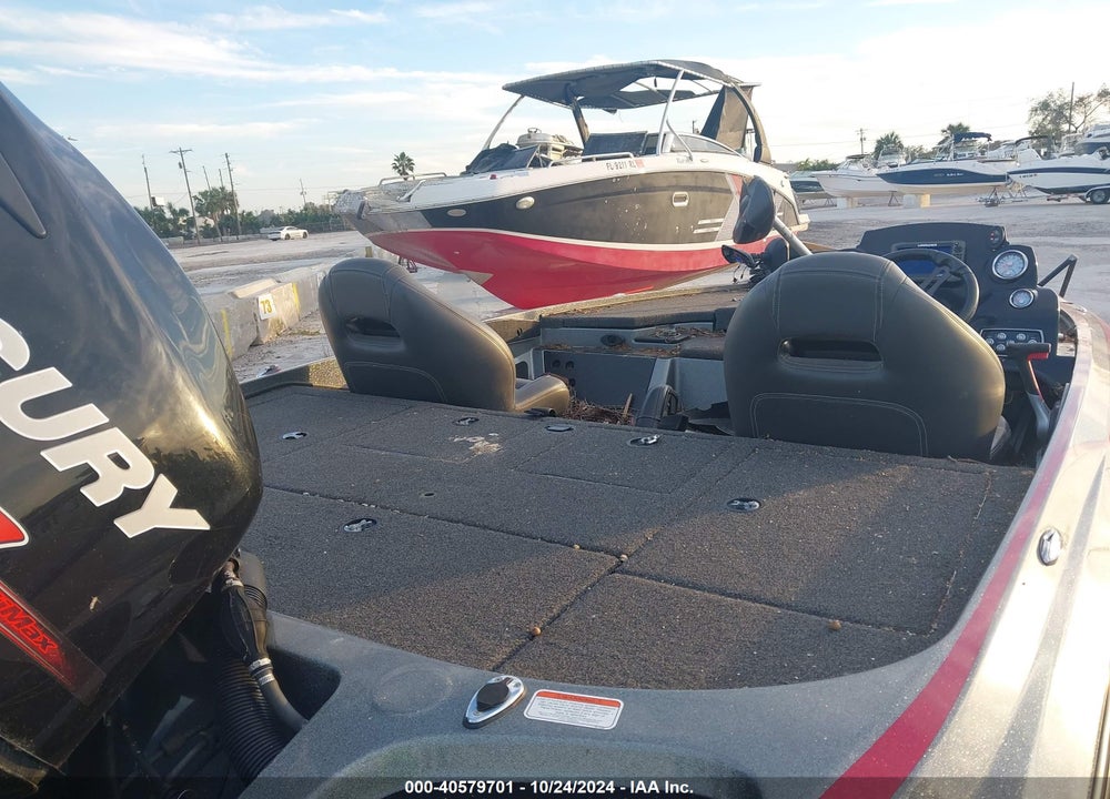 2017 NITRO BOAT VIN: BUJ84727E617