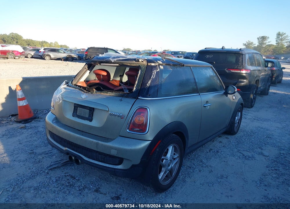 2009 MINI COOPER S VIN: WMWMF73559TW84939