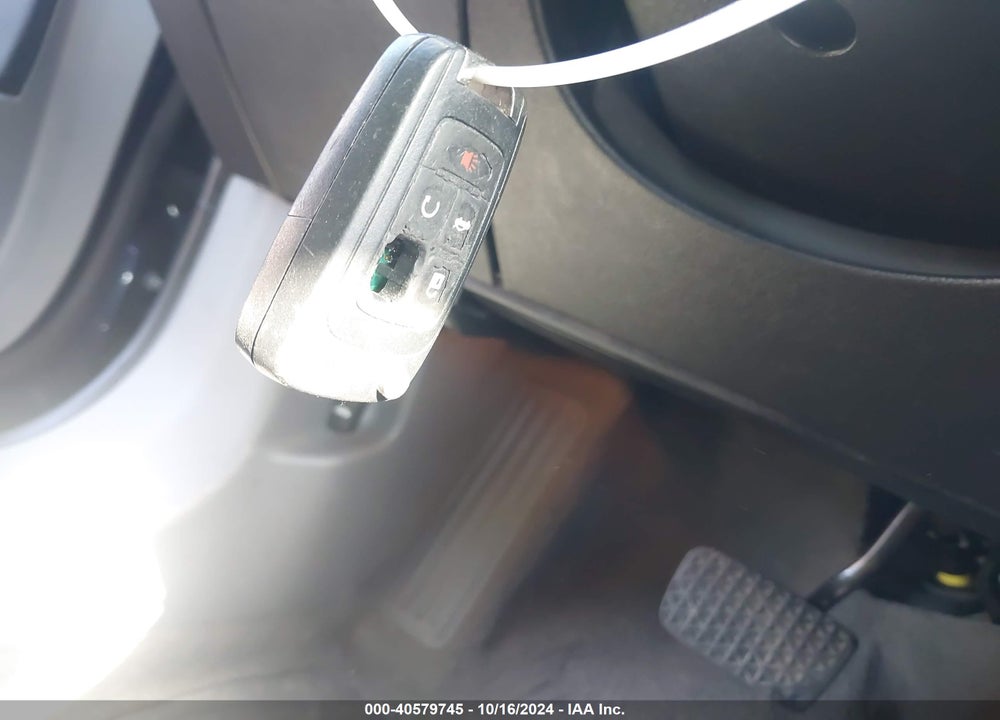 2018 CHEVROLET IMPALA 1LT VIN: 2G1105S3XJ9120106