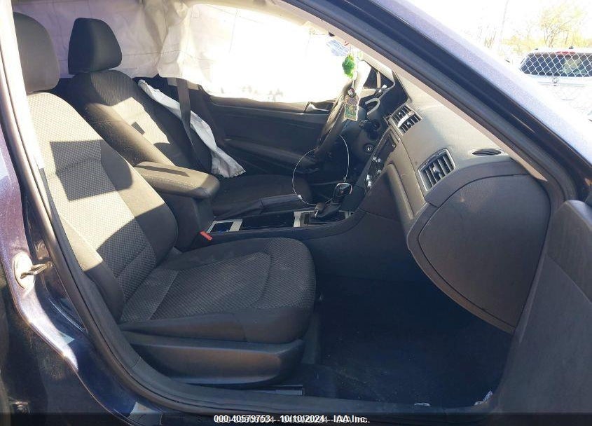 2012 VOLKSWAGEN PASSAT 2.5L S VIN: 1VWAP7A31CC084881