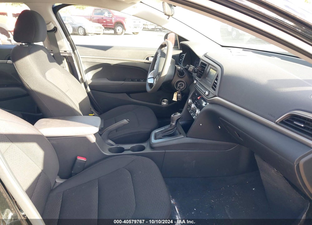 2020 HYUNDAI ELANTRA SE VIN: 5NPD74LF3LH546562
