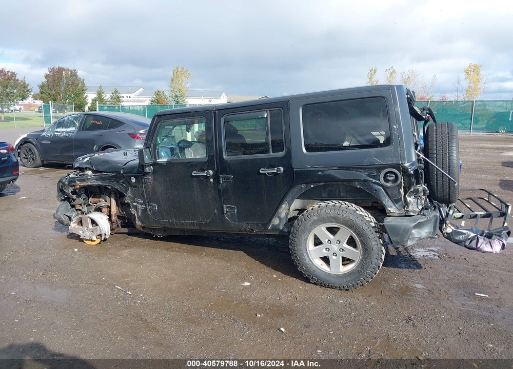2013 JEEP WRANGLER UNLIMITED SPORT VIN: 1C4HJWDG5DL583972
