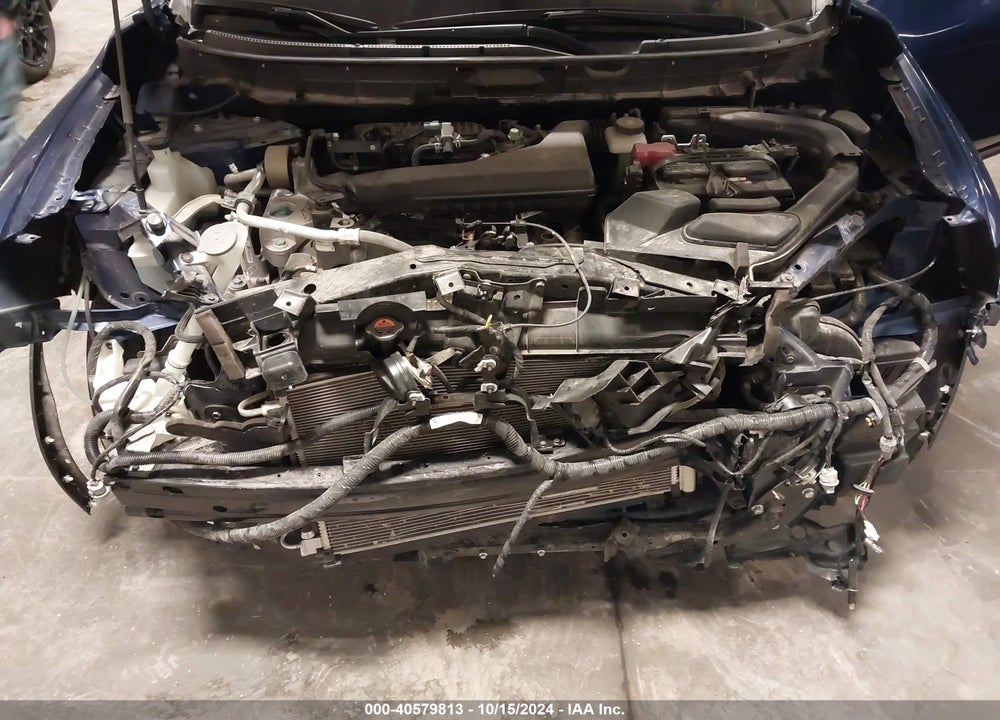 2018 NISSAN ROGUE SV VIN: KNMAT2MV0JP567556