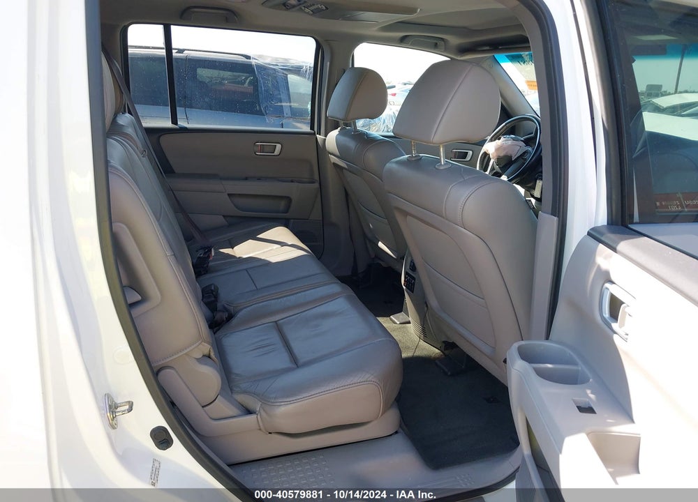 2015 HONDA PILOT EX-L VIN: 5FNYF4H65FB050873