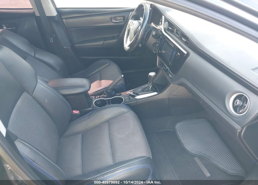 2017 TOYOTA COROLLA SE VIN: 5YFBURHE7HP575019